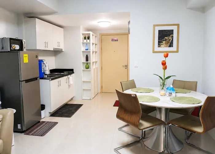 Aparthotel Makati Cbd Executive Skyline 4*
