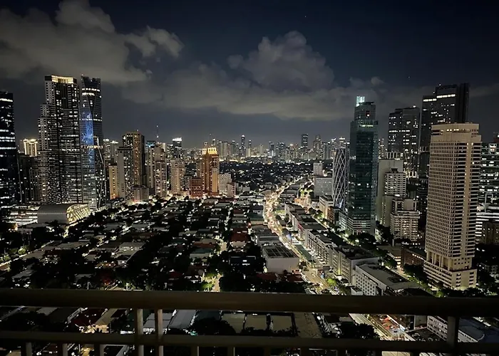 Aparthotel Makati Cbd Executive Skyline